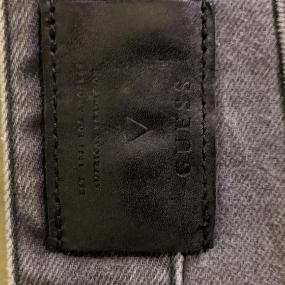 Guess Jeans Size 32x32 - Picture 5 of 7